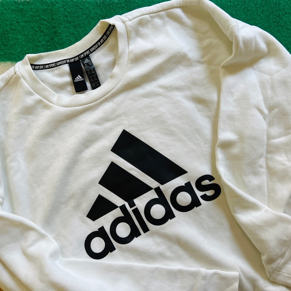 Adidas White Sweatshirt with Black Logo 🐼